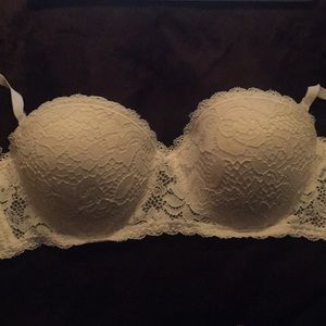 White lace bra